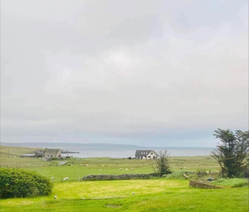 Sea View B & B Ulsta Eksteriør billede